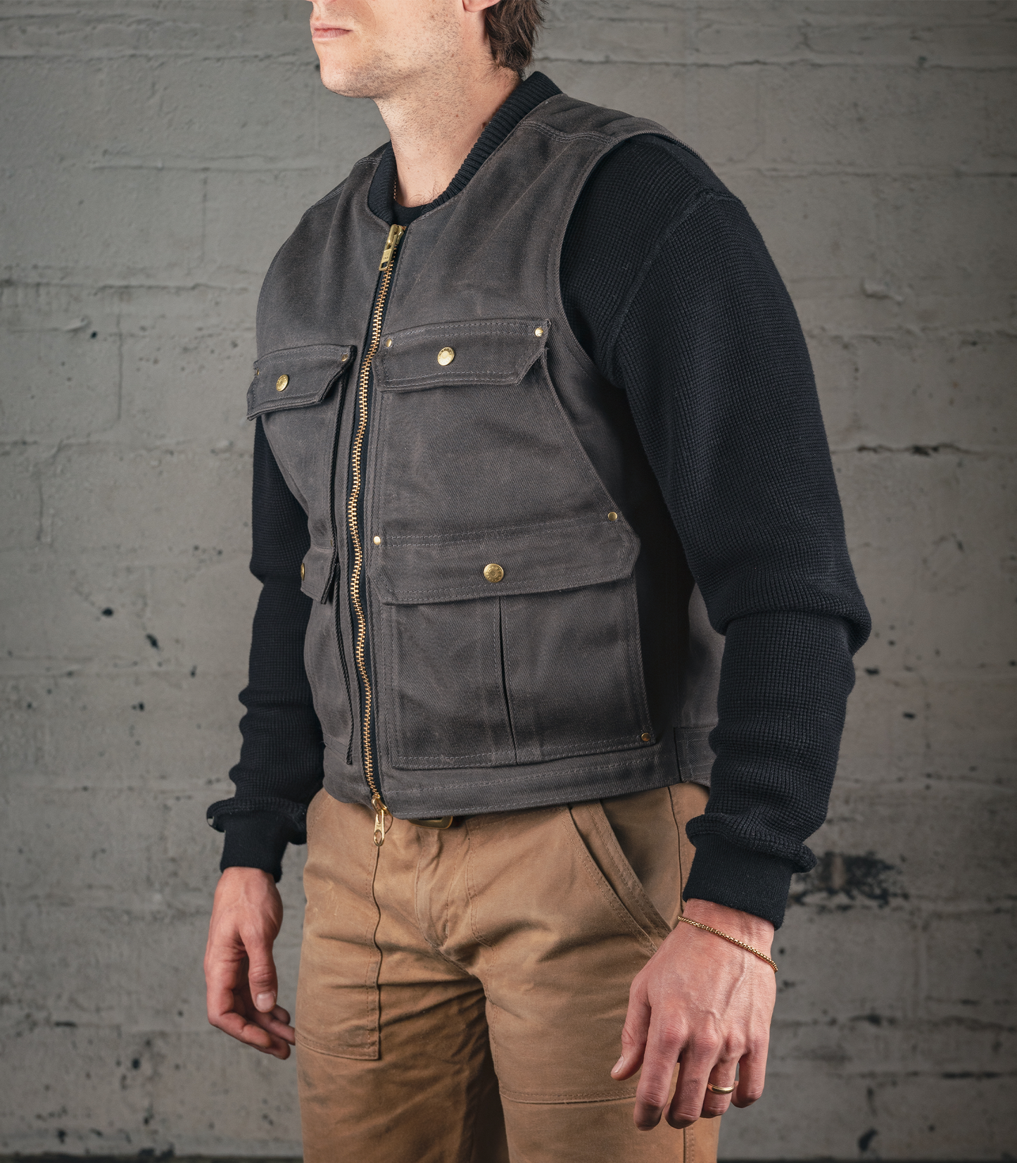 Chief Vest - Charcoal