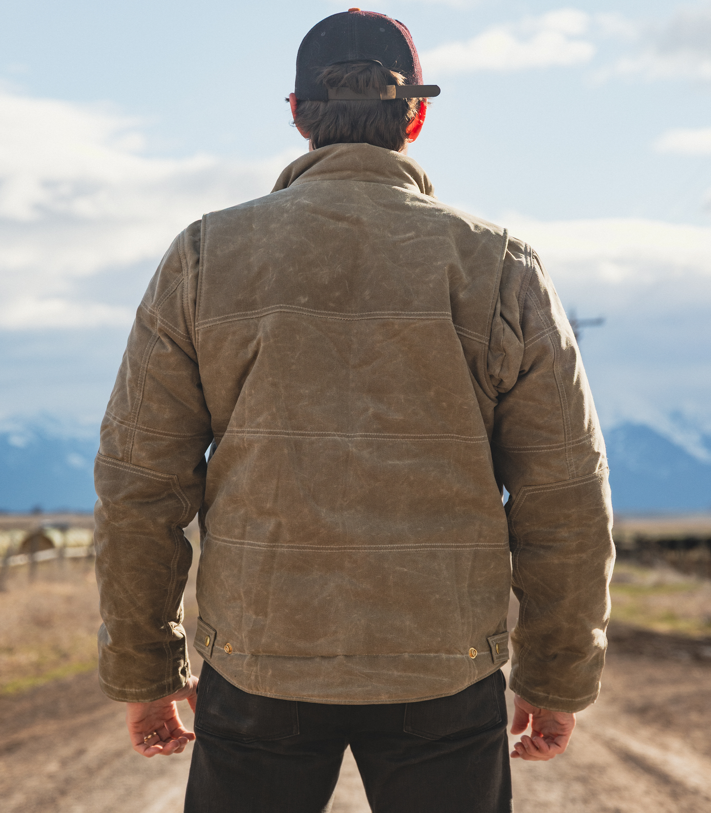 The Short Insulated Chief Jacket - Tan