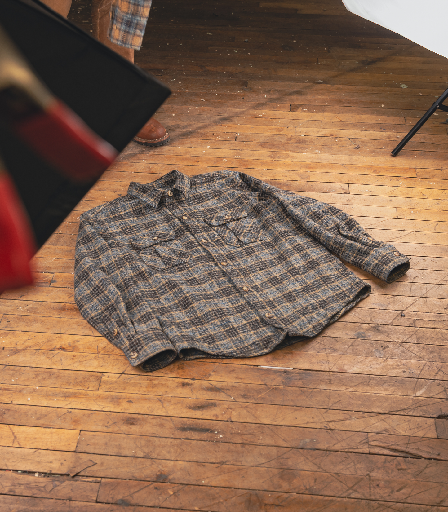 The Plaid Flannel - Grey
