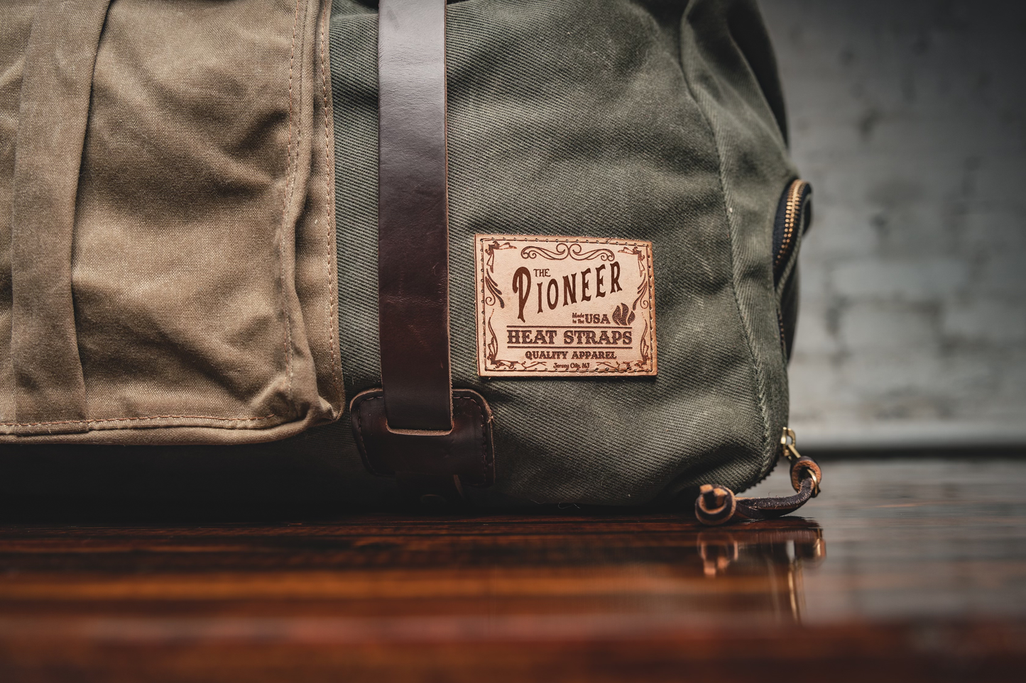The Pioneer Duffle - Small - Olive